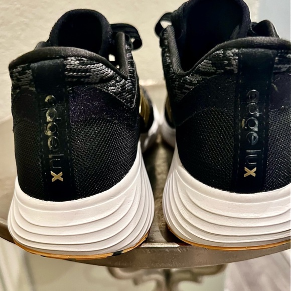 Adidas Bounce size 8 - Picture 4 of 7